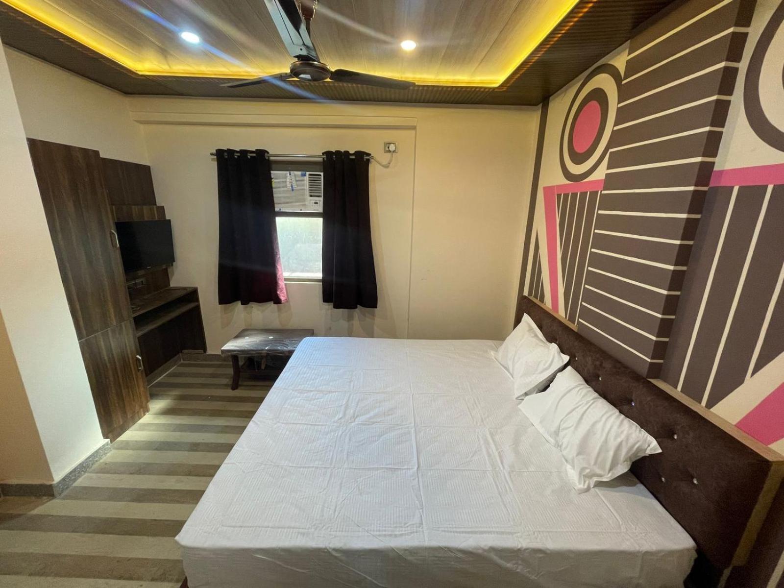 Kailash Inn Guest House Varanasi Ngoại thất bức ảnh